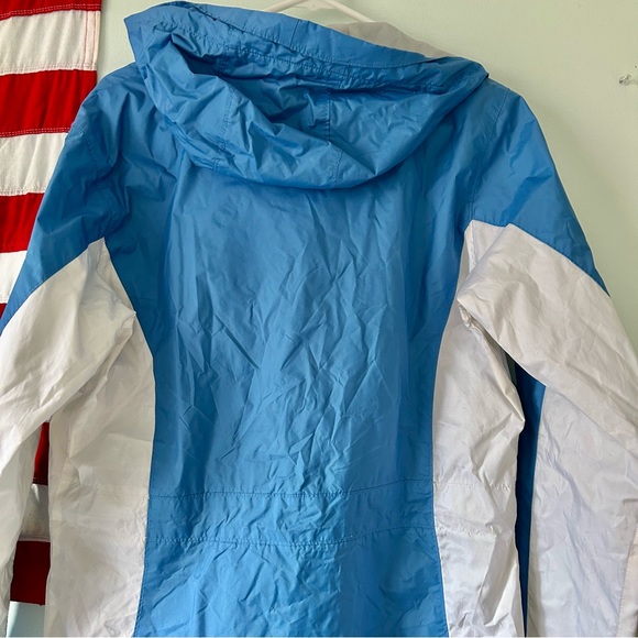 Columbia Two-Tone Outdoor Jacket - Picture 5 of 7